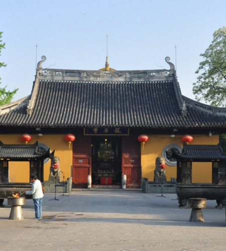 Longhua Temple: A Sacred Journey Through Shanghai’s Oldest Buddhist Sanctuary