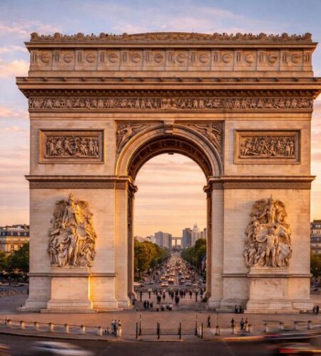 Arc de Triomphe Visitor Guide: Tickets, Hours, Rooftop Views & How to Get There