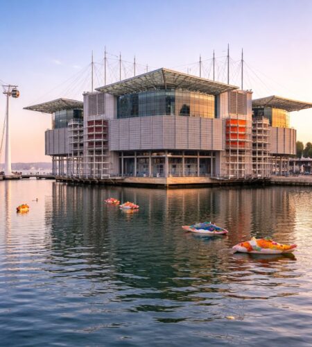 Lisbon Oceanarium (Oceanário de Lisboa): Tickets, Opening Hours, What to See & How to Get There